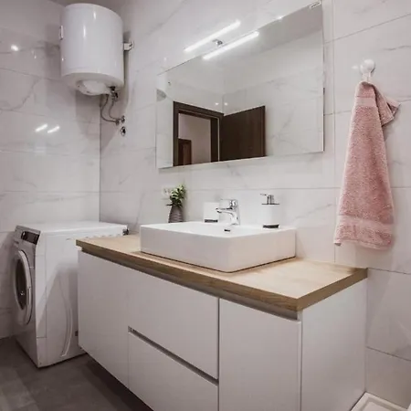 Апартаменти With Wifi Dugi Rat, Omis - 21251