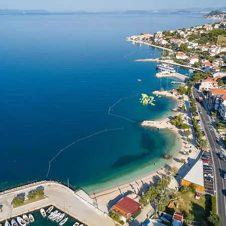 With Wifi Dugi Rat, Omis - 21251 Daire Dugi Rat