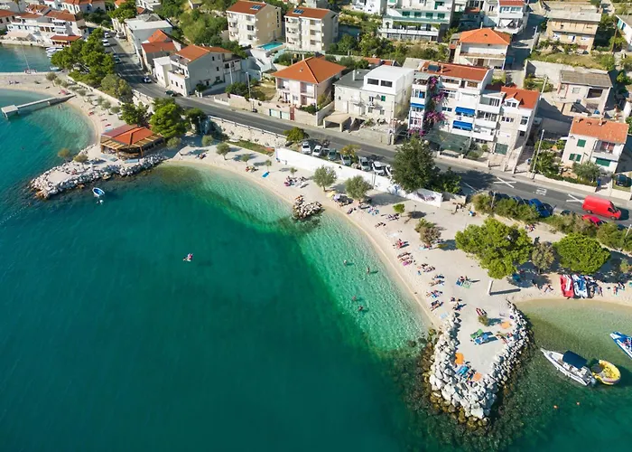 Διαμέρισμα With Wifi Dugi Rat, Omis - 21251 *